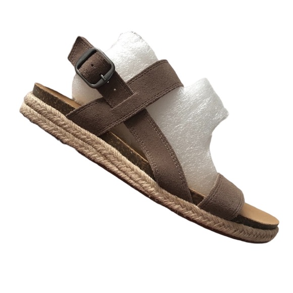 Lucky Brand Women’s "Gadine" Taupe Suede Sandals - Picture 5 of 11